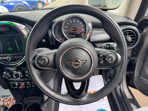 Mini Hatch 1.5 Cooper Euro 6 (s/s) 3dr 32