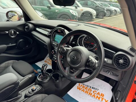Mini Hatch 2.0 Cooper S Steptronic Euro 6 (s/s) 5dr 11
