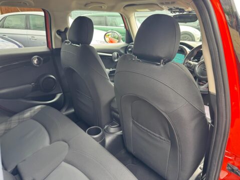 Mini Hatch 2.0 Cooper S Steptronic Euro 6 (s/s) 5dr 19