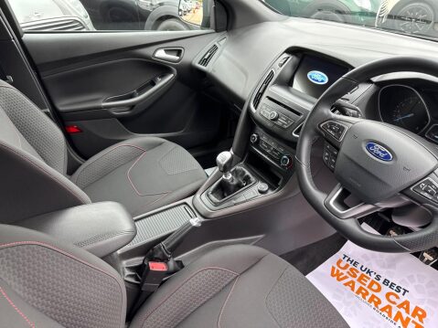 Ford Focus 1.0T EcoBoost ST-Line Hatchback 5dr Petrol Manual Euro 6 (s/s) (125 ps) 12