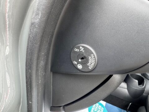 Mini Hatch 1.5 Cooper Sport Hatchback 3dr Petrol Manual Euro 6 (s/s) (136 ps) 25