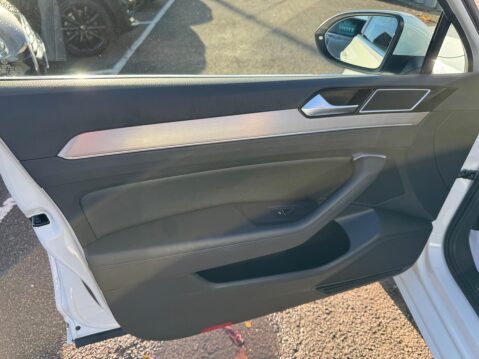 Volkswagen Passat 1.8 TSI GT Estate 5dr Petrol DSG Euro 6 (s/s) (180 ps) 39