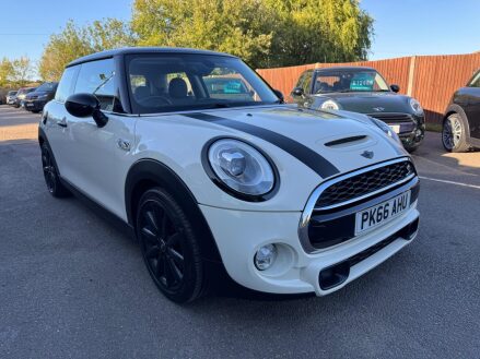 Mini Hatch 2.0 Cooper S Hatchback 3dr Petrol Manual Euro 6 (s/s) (192 ps)