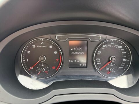 Audi Q3 1.4 TFSI CoD Black Edition SUV 5dr Petrol Manual Euro 6 (s/s) (150 ps) 42