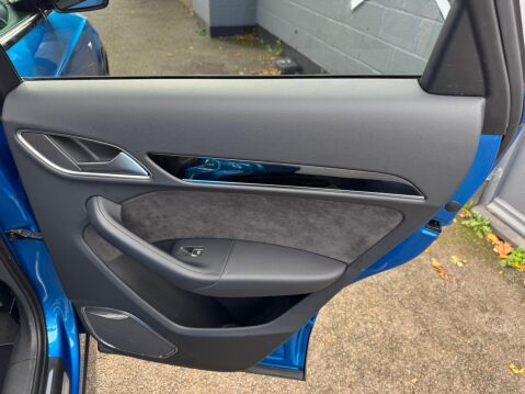 Audi Q3 1.4 TFSI CoD Black Edition SUV 5dr Petrol Manual Euro 6 (s/s) (150 ps) 35