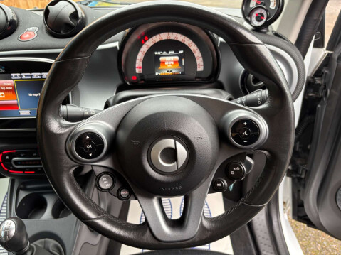 Smart Fortwo Coupe 0.9 fortwo Prime Premium T 3dr 38