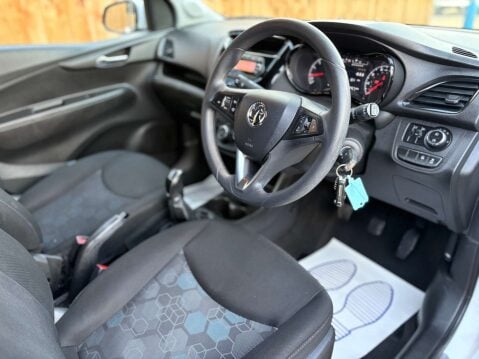 Vauxhall Viva 1.0 Viva Rocks 5dr 29
