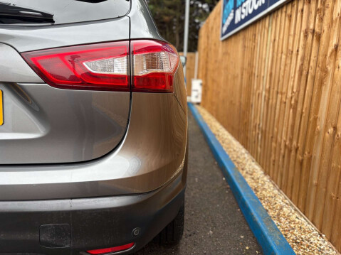 Nissan Qashqai 1.5 Qashqai N-Connecta dCi 5dr 11