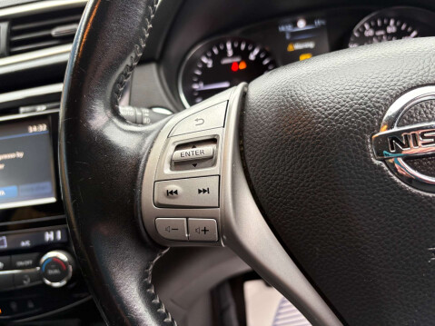 Nissan Qashqai 1.5 Qashqai N-Connecta dCi 5dr 43