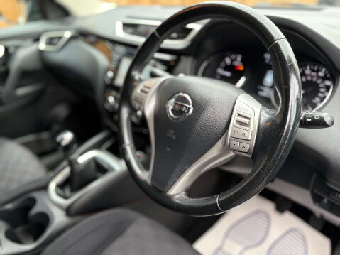Nissan Qashqai 1.5 Qashqai N-Connecta dCi 5dr 33