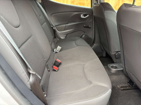 Renault Clio 1.5 Clio Play dCi 5dr 37