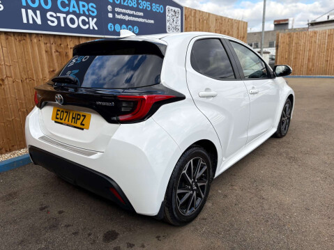 Toyota Yaris 1.5 Yaris Design HEV CVT 5dr 7