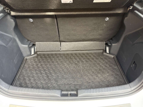 Toyota Yaris 1.5 Yaris Design HEV CVT 5dr 62