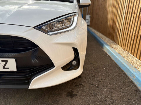 Toyota Yaris 1.5 Yaris Design HEV CVT 5dr 13