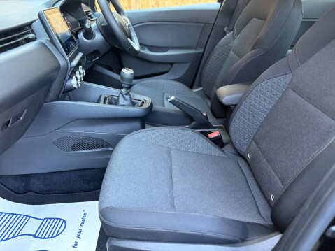 Renault Clio 1.0 Clio Iconic TCe 5dr 31