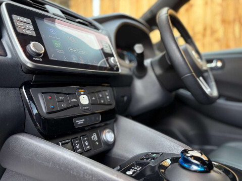 Nissan LEAF Leaf N-Connecta 5dr 34