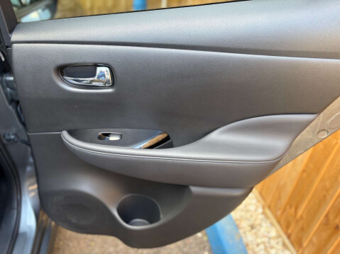 Nissan LEAF Leaf N-Connecta 5dr 60