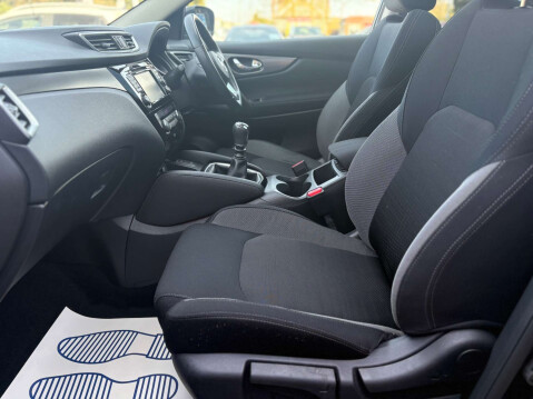 Nissan Qashqai 1.5 Qashqai N-Connecta dCi 5dr 33