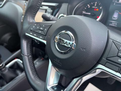Nissan Qashqai 1.5 Qashqai N-Connecta dCi 5dr 42