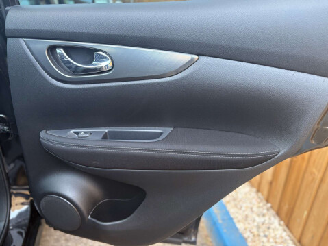 Nissan Qashqai 1.5 Qashqai N-Connecta dCi 5dr 58