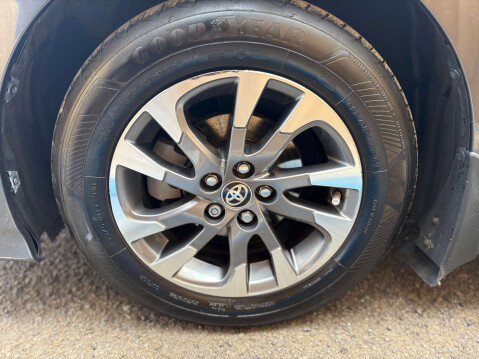 Toyota Prius 1.8 Prius Excel PHEV CVT 5dr 19