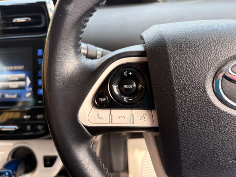 Toyota Prius 1.8 Prius Excel PHEV CVT 5dr 44