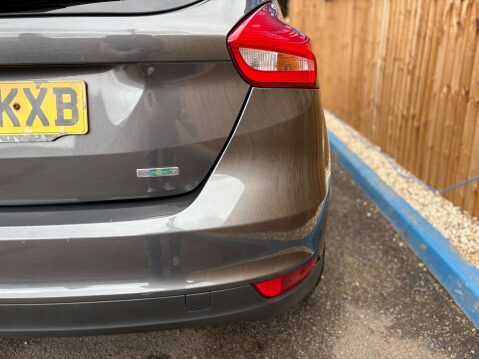 Ford Focus 1.0 Focus Zetec 5dr 10