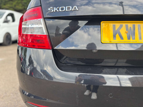 Skoda Octavia 2.0 Octavia vRS TDI Semi-Auto 5dr 11