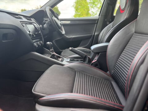 Skoda Octavia 2.0 Octavia vRS TDI Semi-Auto 5dr 30
