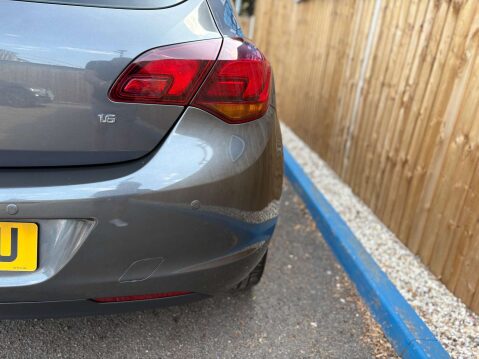 Vauxhall Astra 1.6 Astra Elite Auto 5dr 10