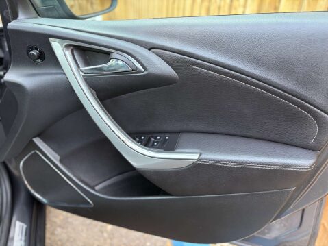 Vauxhall Astra 1.6 Astra Elite Auto 5dr 48