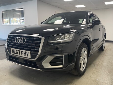 Audi Q2 TDI SPORT 4