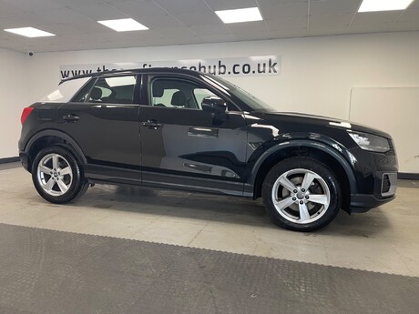 Audi Q2 TDI SPORT 6