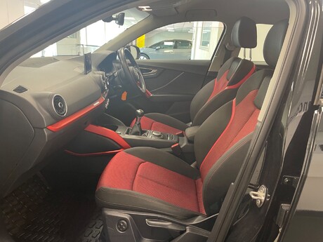 Audi Q2 TDI SPORT 15