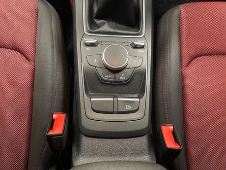 Audi Q2 TDI SPORT 19