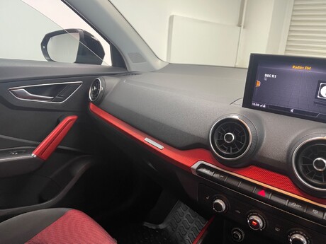 Audi Q2 TDI SPORT 23