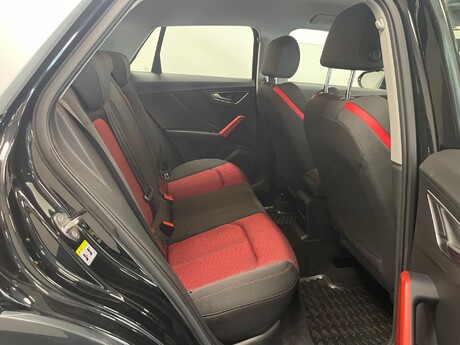 Audi Q2 TDI SPORT 25