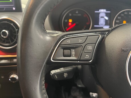 Audi Q2 TDI SPORT 31