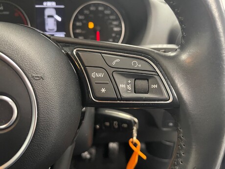 Audi Q2 TDI SPORT 32