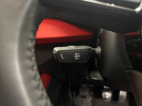 Audi Q2 TDI SPORT 33