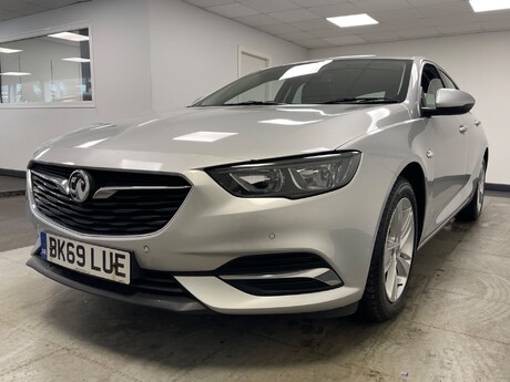 Vauxhall Insignia TECH LINE NAV 5