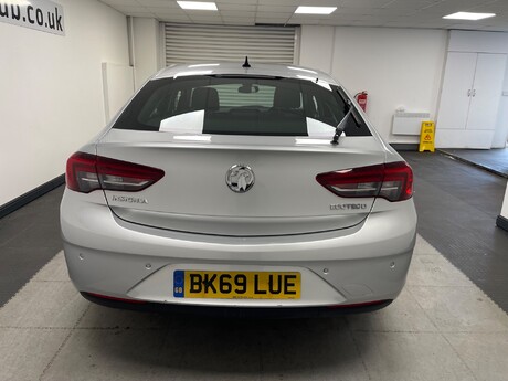 Vauxhall Insignia TECH LINE NAV 7