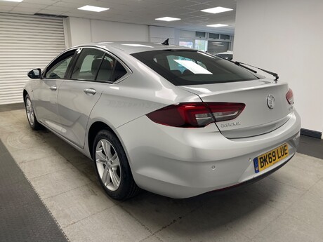Vauxhall Insignia TECH LINE NAV 9