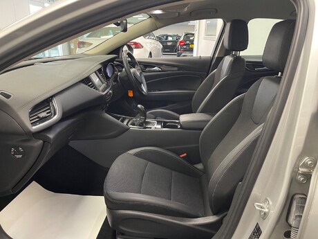 Vauxhall Insignia TECH LINE NAV 15