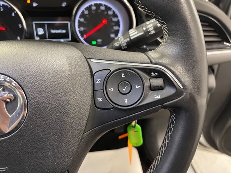 Vauxhall Insignia TECH LINE NAV 26