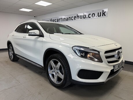 Mercedes-Benz GLA Class GLA 200 D AMG LINE 4