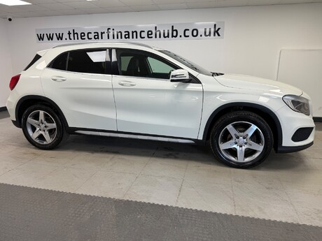 Mercedes-Benz GLA Class GLA 200 D AMG LINE 6