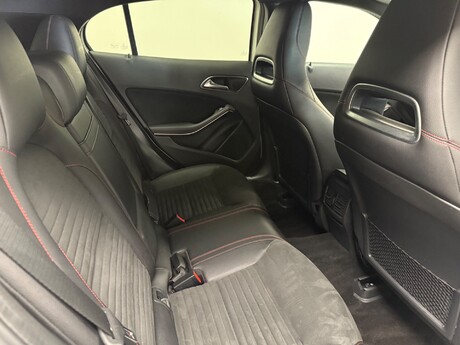 Mercedes-Benz GLA Class GLA 200 D AMG LINE 26