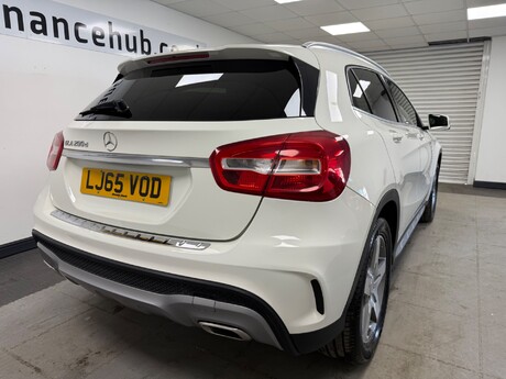 Mercedes-Benz GLA Class GLA 200 D AMG LINE 10