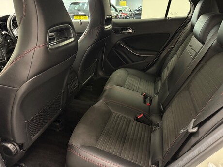 Mercedes-Benz GLA Class GLA 200 D AMG LINE 44